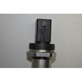 04E133320D Einspritzleiste Kraftstoffverteiler VW Passat B8 GTE 1.4L ORIGINAL