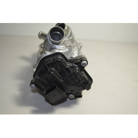 VW Tiguan II 2 AD1 Wasserpumpe Kühlmittelpumpe Versteller 04E907593 04E109111J